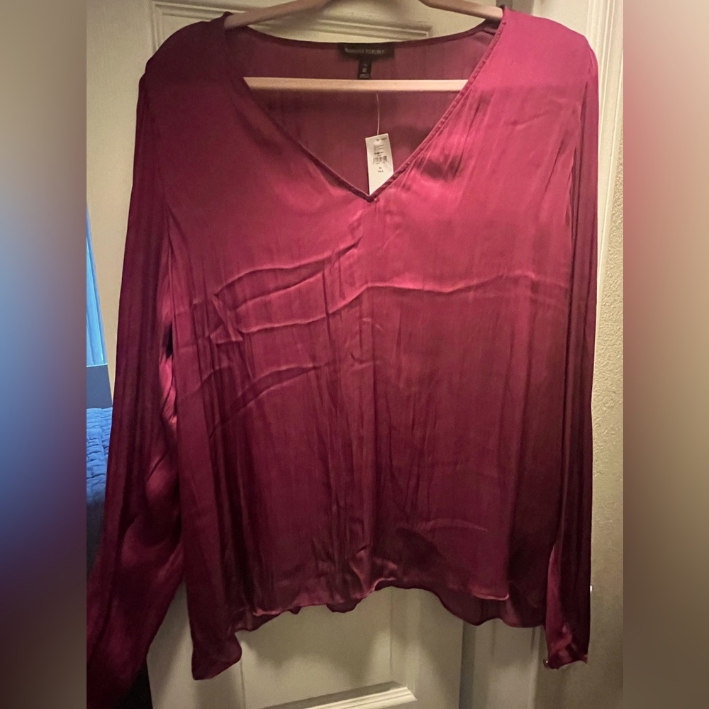 Beautiful silk cranberry blouse. Banana Republic size XL tall.